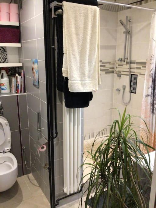Proche De Paris 25Mintout Equipe, 2 Chambres Conflans-Sainte-Honorine Exterior photo